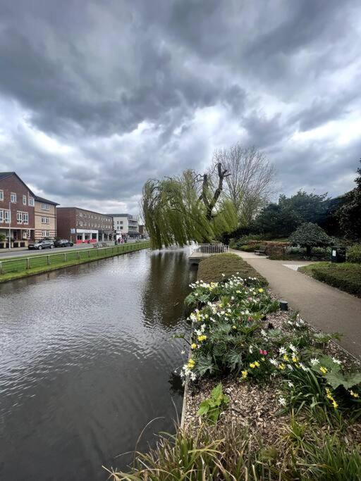 Spacious One Bedroom Apartment Hemel Hempstead Esterno foto